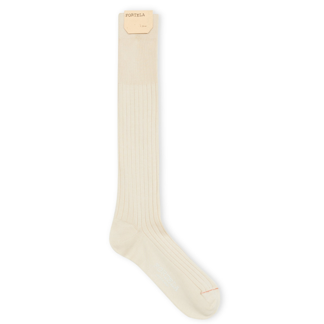 Fortela - Knee-Length Socks: Scottish Yarn M81 Off-White