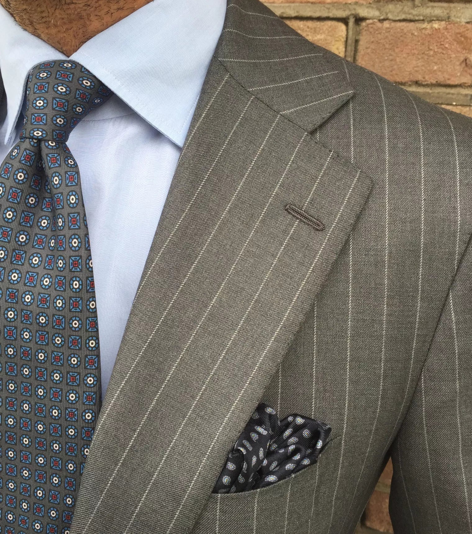 Viola Milano - Artisan Floral Handprinted SELFTIPPED SILK TIE - Grey