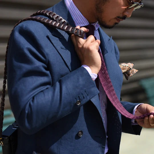 Sera Fine Silk - Burgundy Zig Zag V Point Knitted Silk Tie